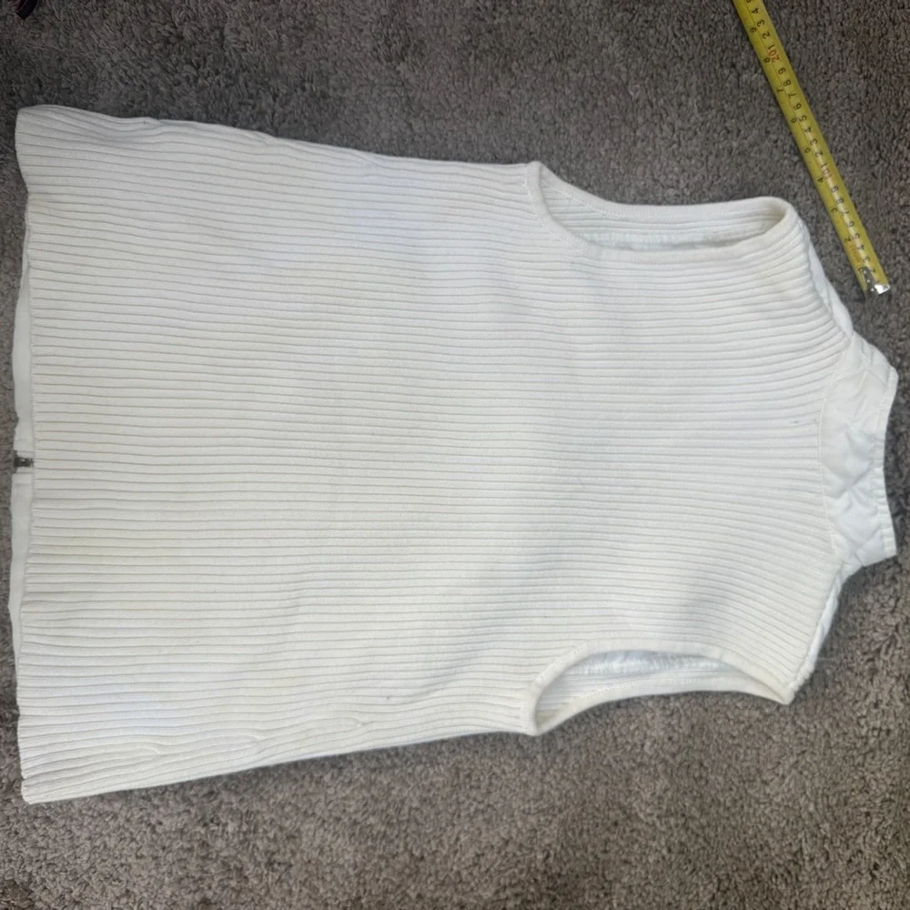 Jones New York Cream Quilted Vest - Picture 6 of 6